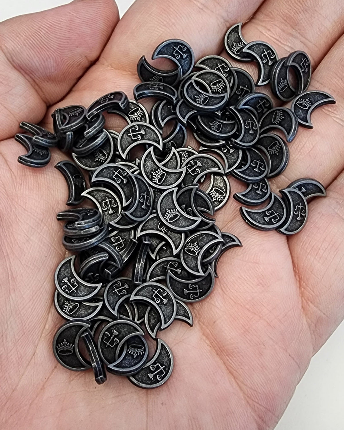 100 Silver Metal Coins, detail view 16