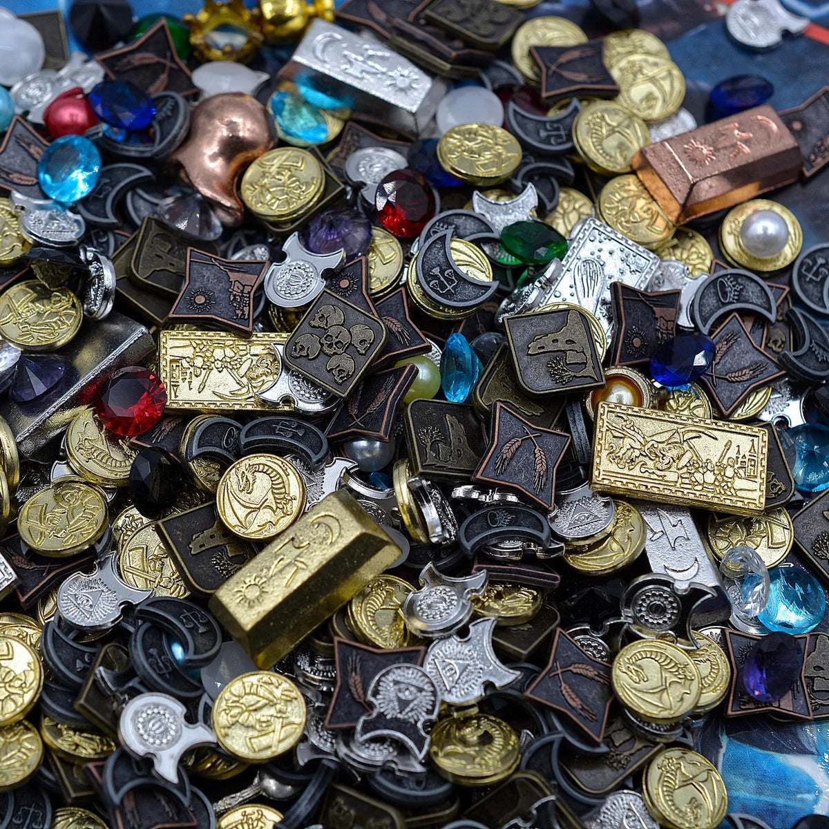 100 Mixed Metal Coins, detail view 6