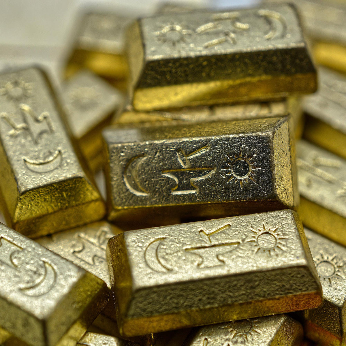 20 Gold Metal Ingots, detail view 2