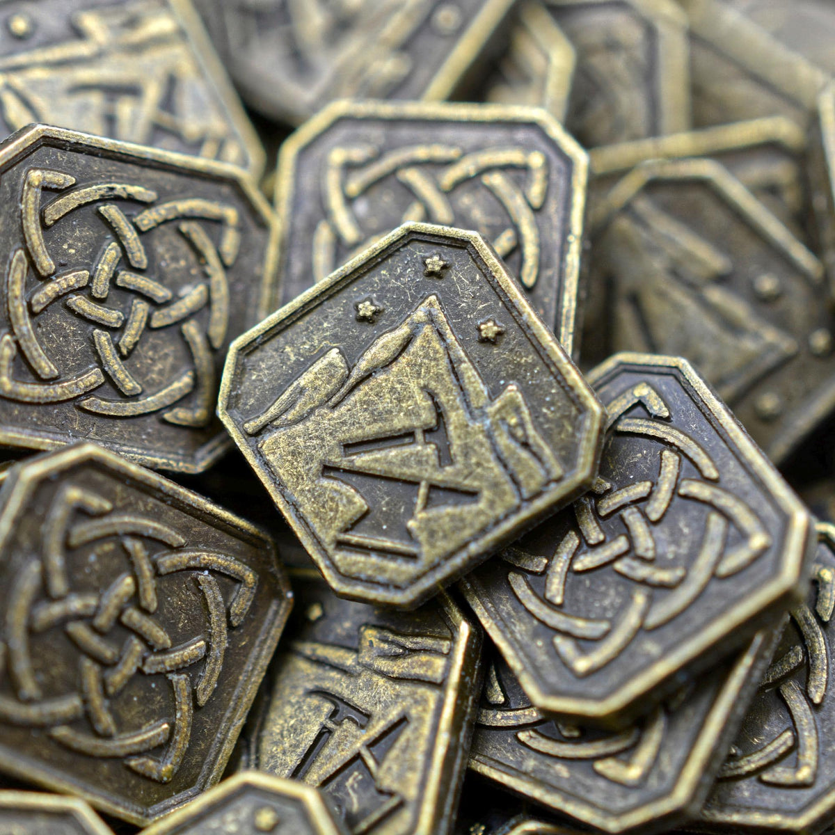 1,000 Gold Dwarven Metal Coins, detail view 4