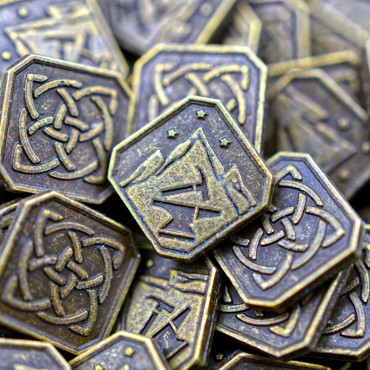 500 Gold Dwarven Metal Coins, detail view 3