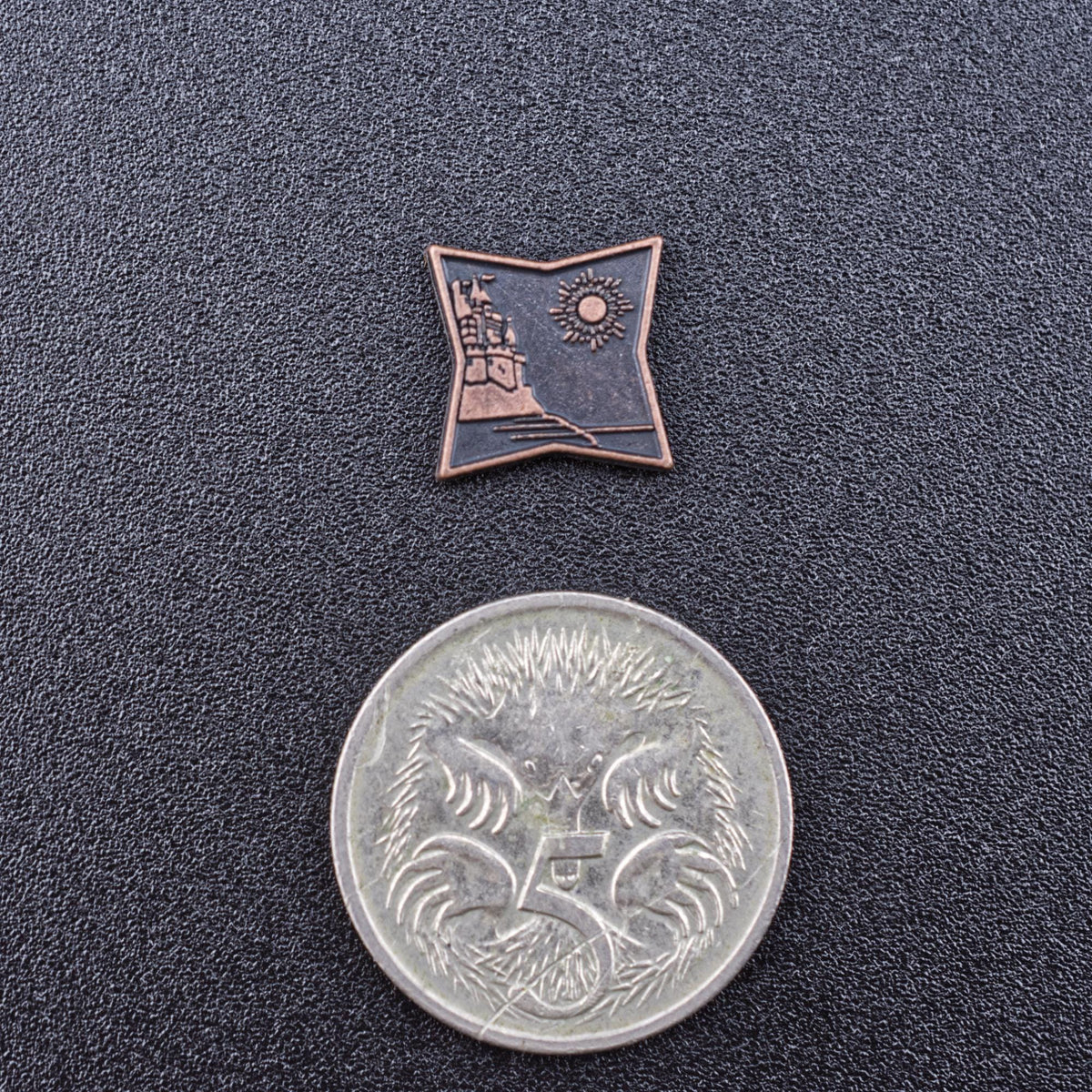 100 Copper Metal Coins, detail view 11