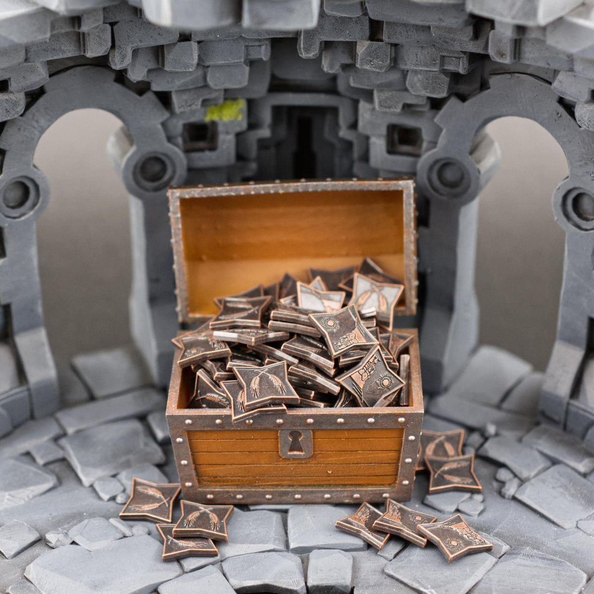 100 Copper Metal Coins, detail view 5