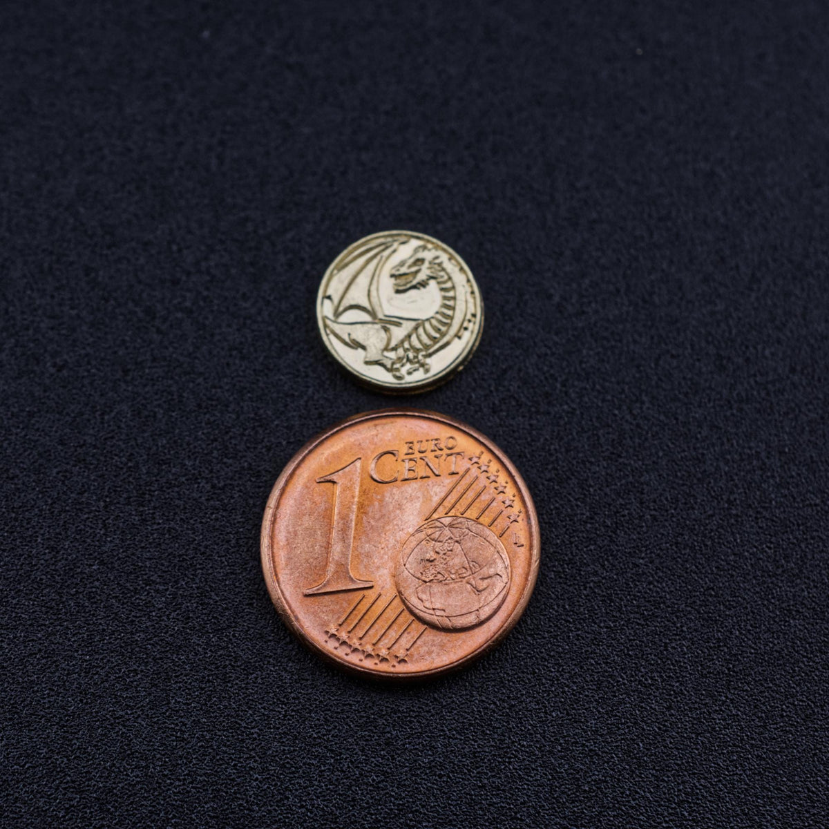 100 Gold Metal Coins, detail view 13