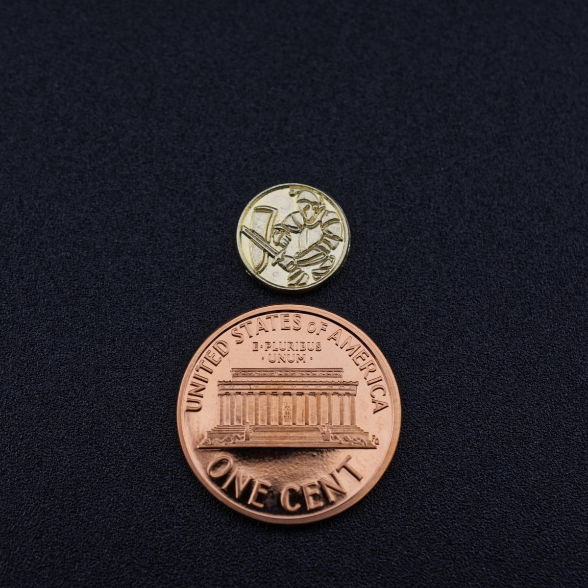 100 Gold Metal Coins, detail view 12