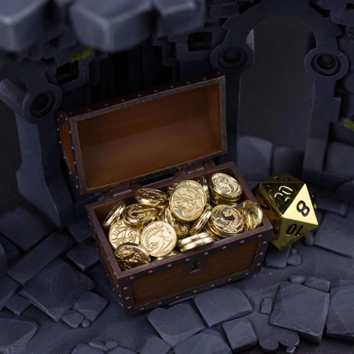 100 Gold Metal Coins, detail view 7